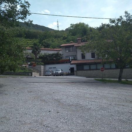 Gostisce Oddih Hotel Solkan Buitenkant foto