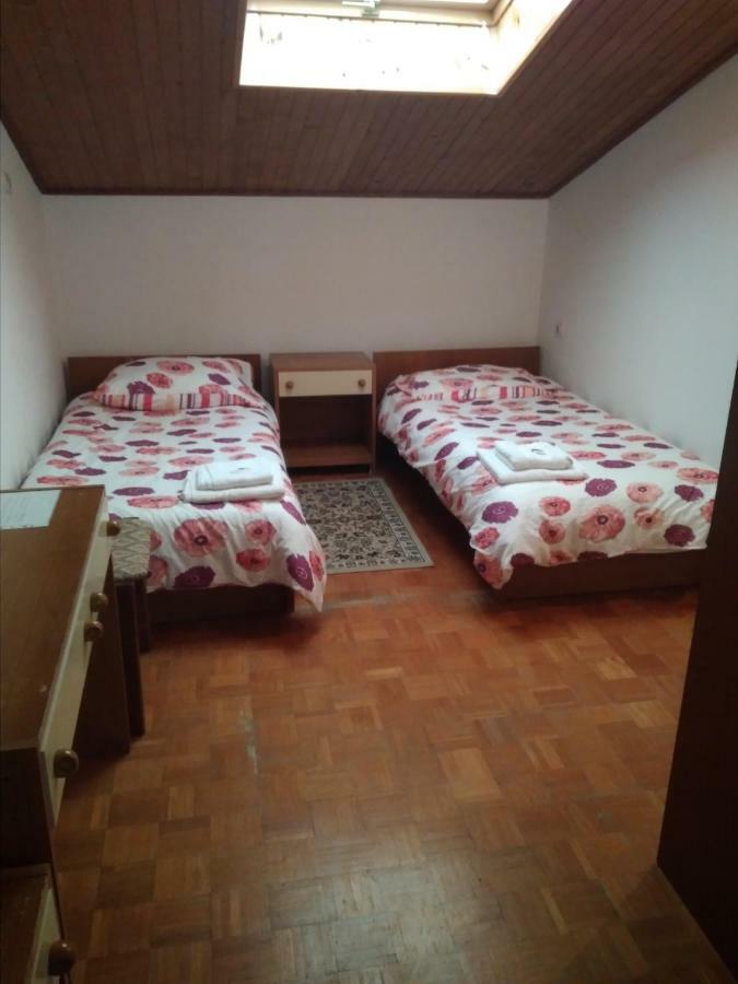 Gostisce Oddih Hotel Solkan Buitenkant foto